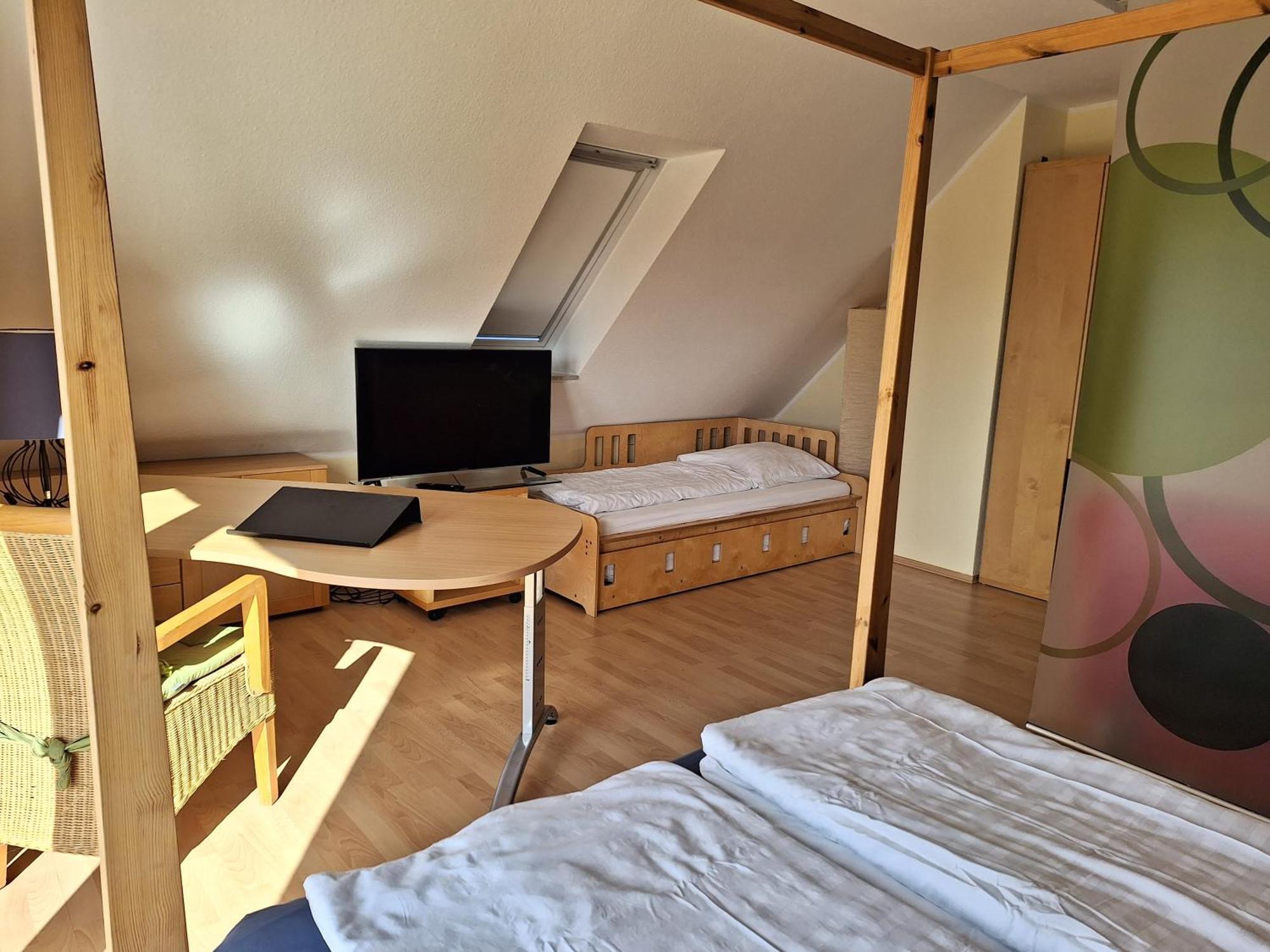 Messeapartment, Messezimmer Sehnde Exterior foto